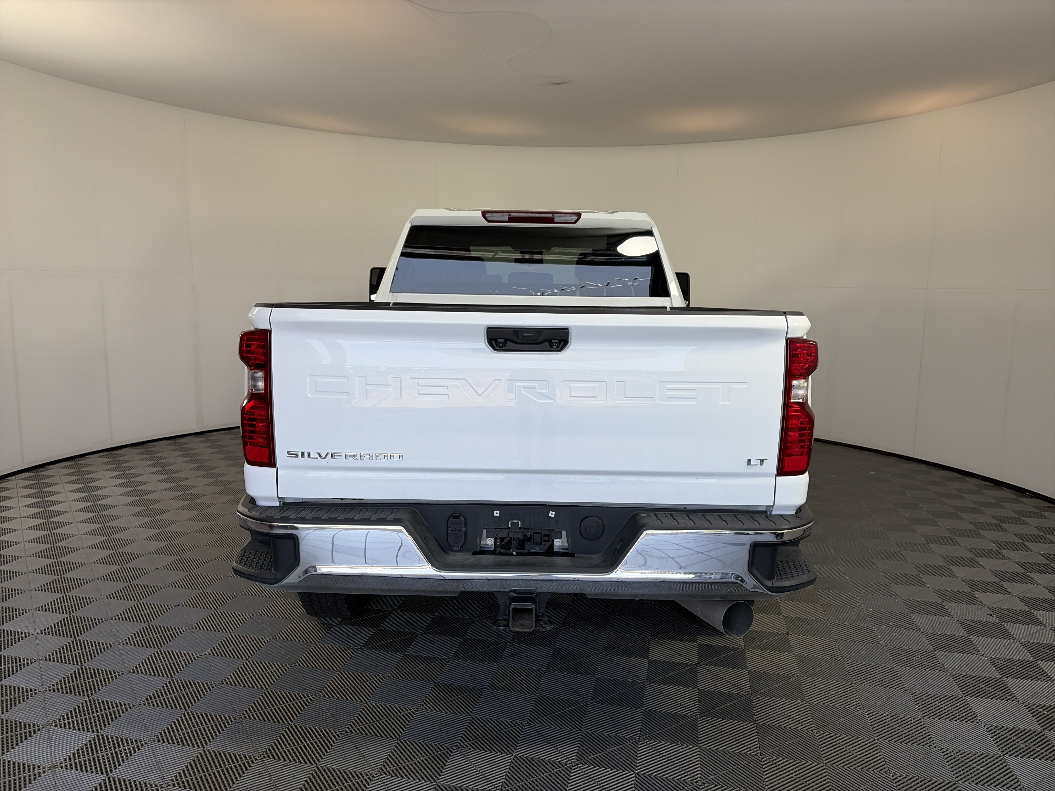 Used 2025 Chevrolet Silverado 2500 LT w/ Convenience Package AWD/4WD image 9
