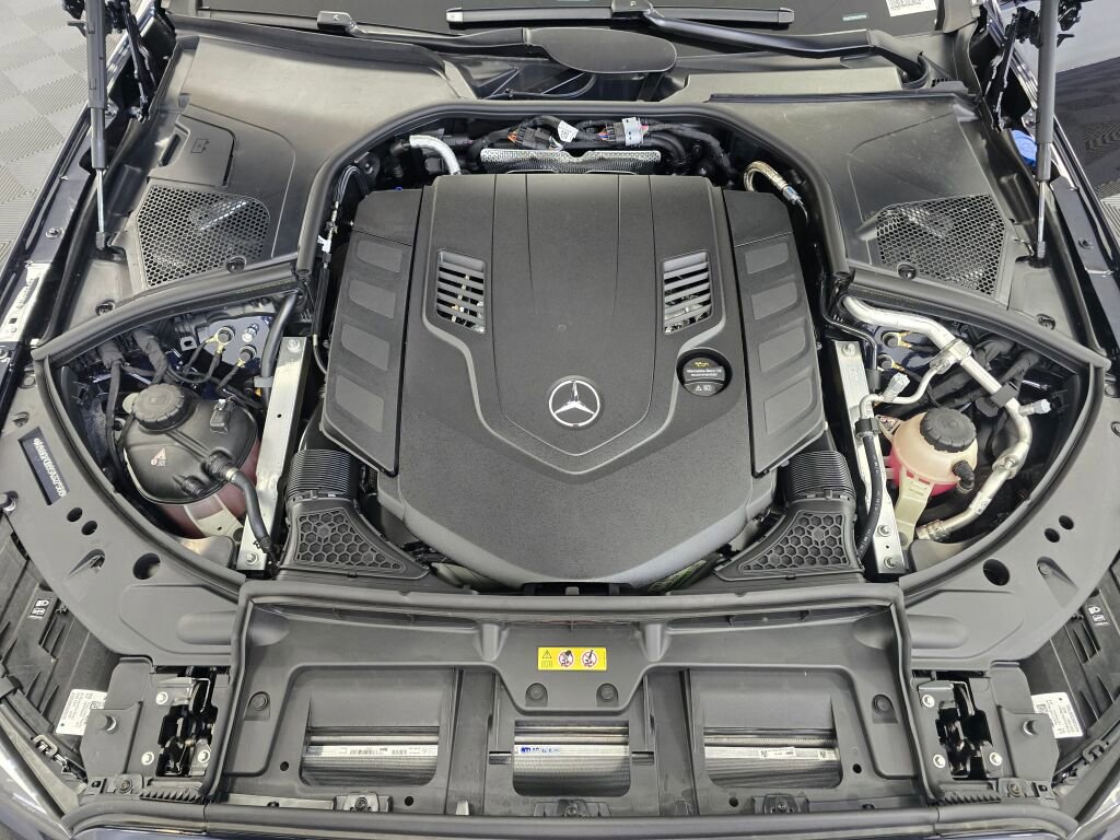 New 2025 Mercedes-Benz S 580 4MATIC Sedan image 10
