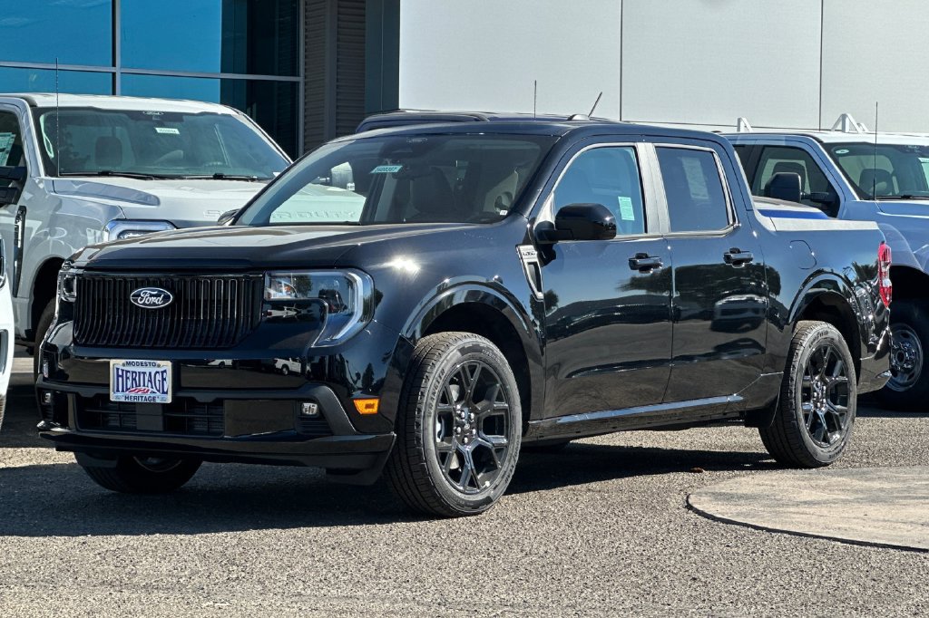 New 2026 Ford Maverick Lobo AWD/4WD image 8