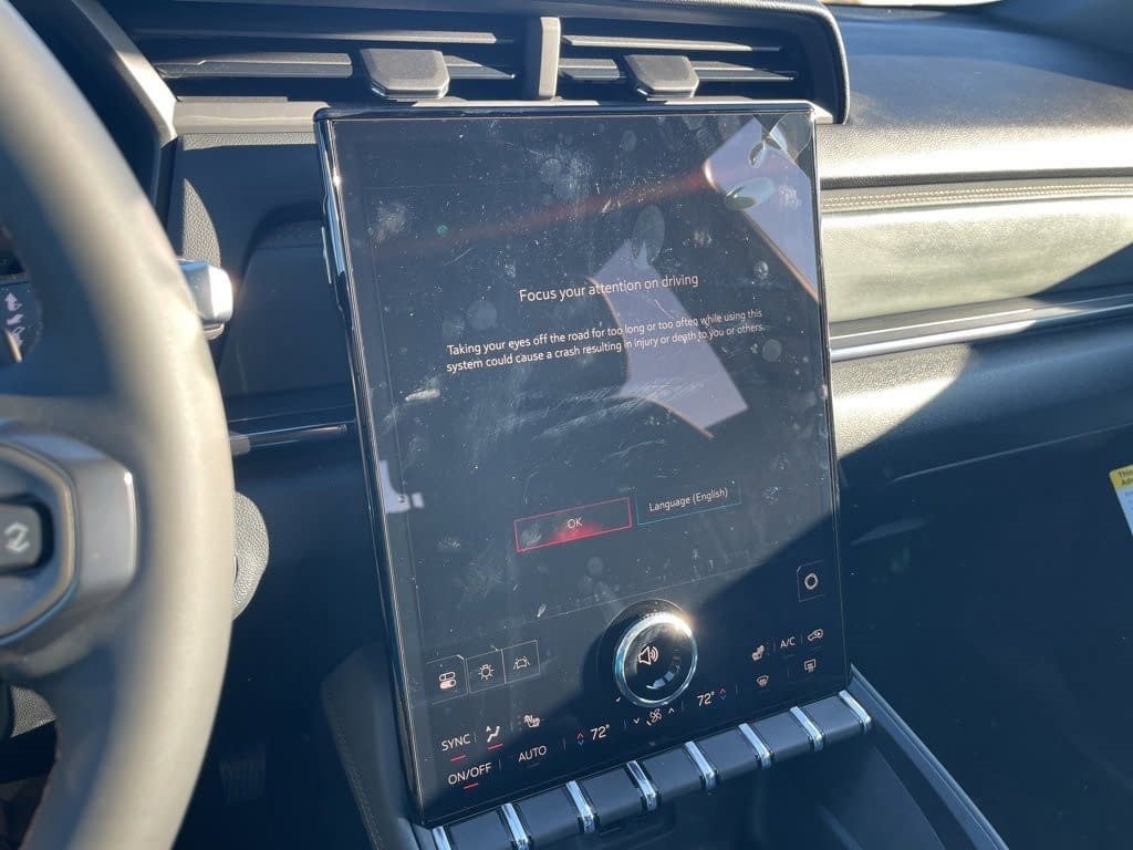 New 2026 GMC Terrain AT4 w/ LPO, Black Badging Package image 21