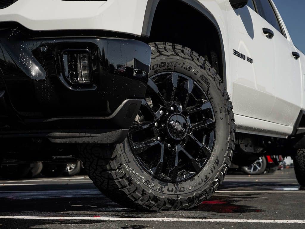 New 2026 Chevrolet Silverado 3500 LT w/ Trail Boss Package AWD/4WD image 6