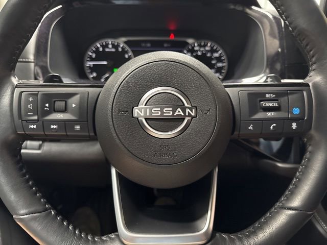 Used 2024 Nissan Pathfinder SL FWD image 13