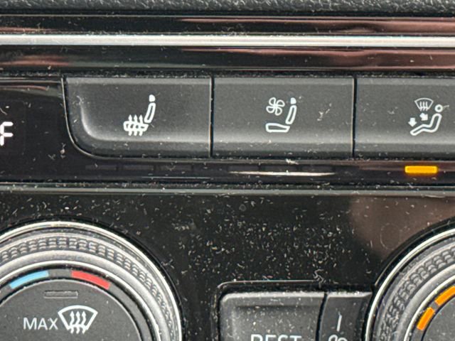 Used 2023 Volkswagen Atlas SEL Premium AWD/4WD image 33