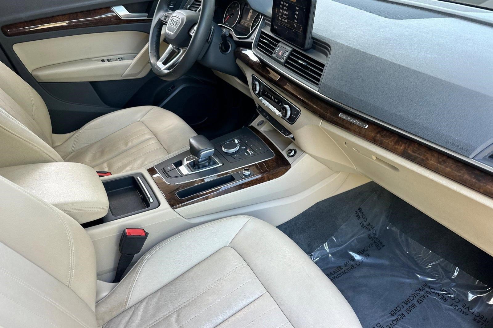 Used 2018 Audi Q5 2.0T Premium w/ Convenience Package AWD/4WD image 31