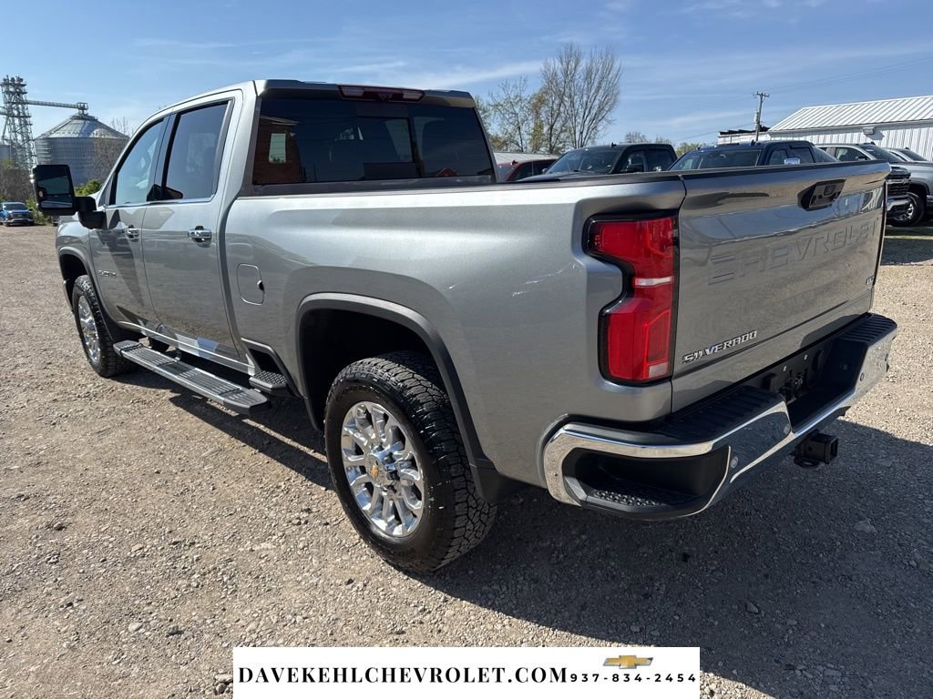 Used 2025 Chevrolet Silverado 2500 LTZ w/ LTZ Premium Package AWD/4WD image 3