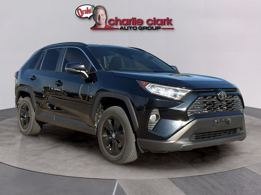Used 2019 Toyota RAV4 XLE AWD/4WD image 7