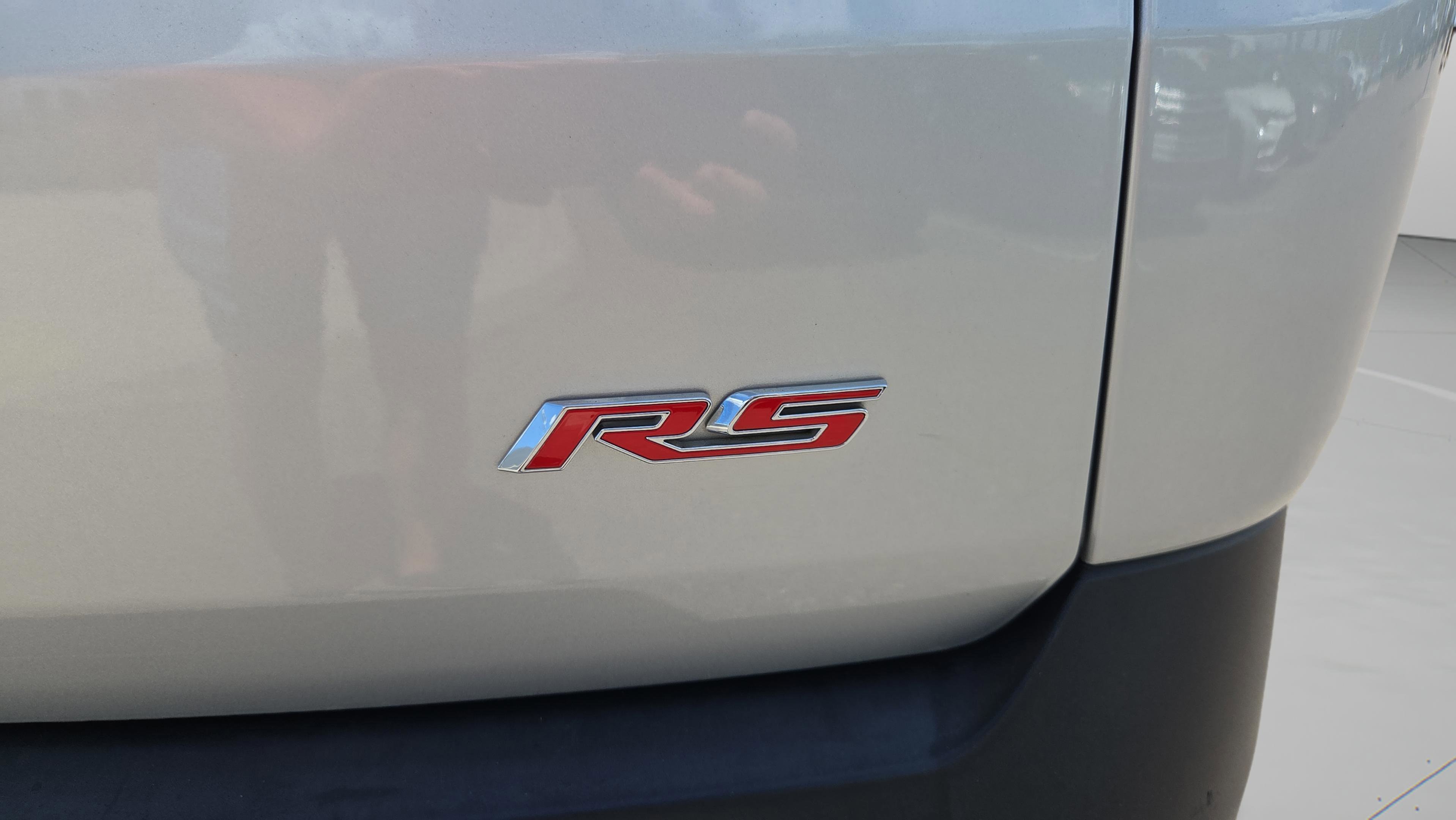 Used 2019 Chevrolet Traverse RS w/ LPO, 'HIT The Road' Package image 13