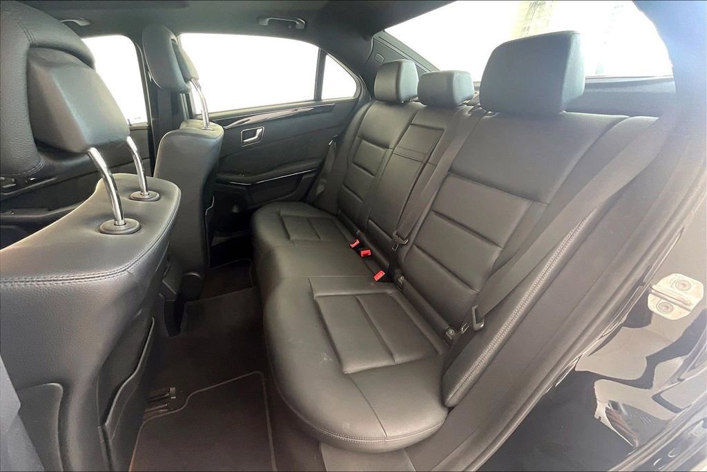 Used 2011 Mercedes-Benz E 350 Sedan image 34