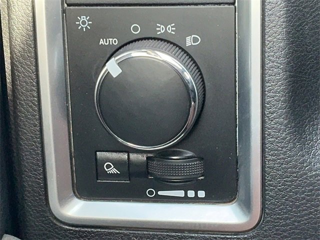 Used 2018 RAM 2500 SLT image 26