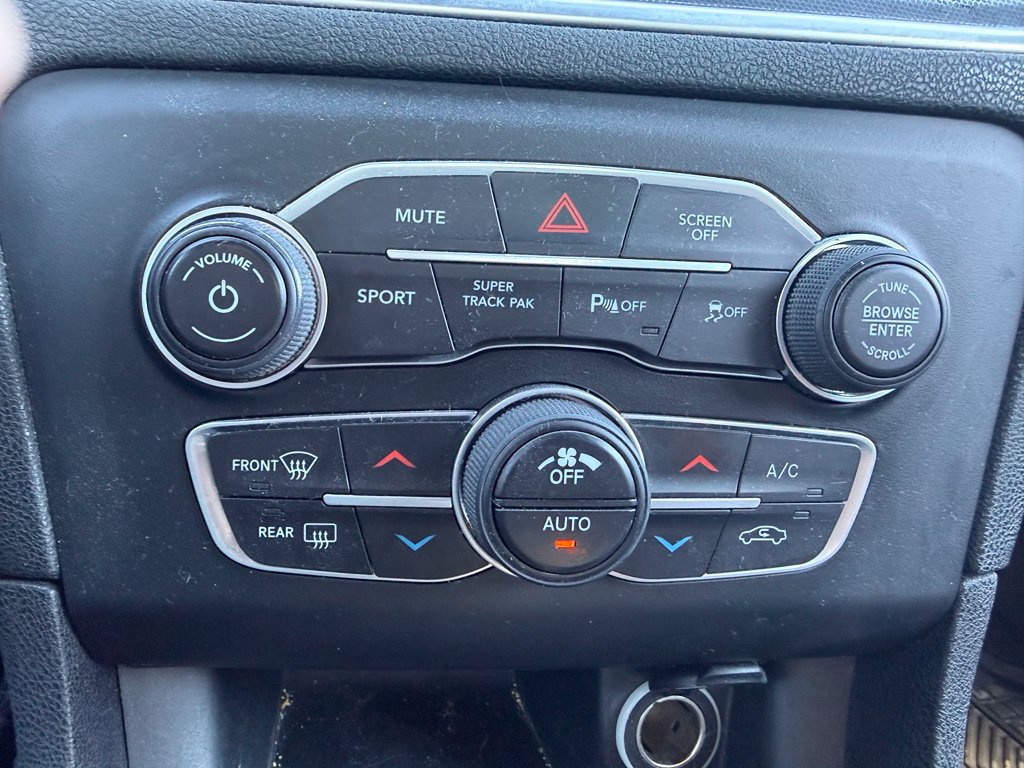 Used 2018 Dodge Charger GT AWD/4WD image 18
