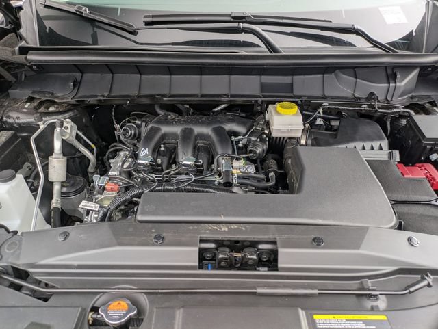 Used 2025 Nissan Pathfinder SL w/ Cargo Package FWD image 14
