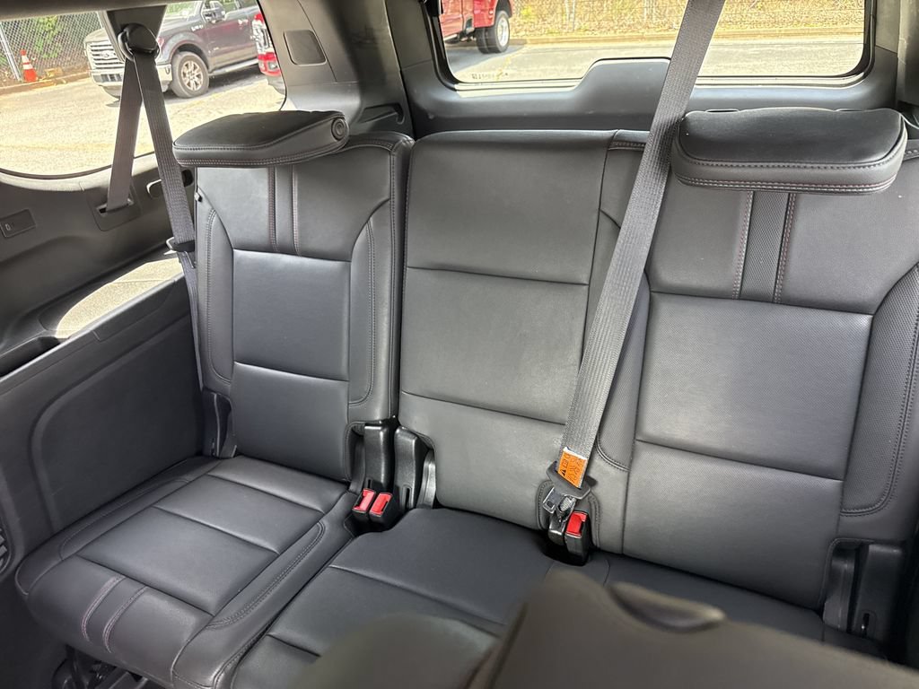 Used 2024 Chevrolet Suburban RST w/ Luxury Package AWD/4WD image 24