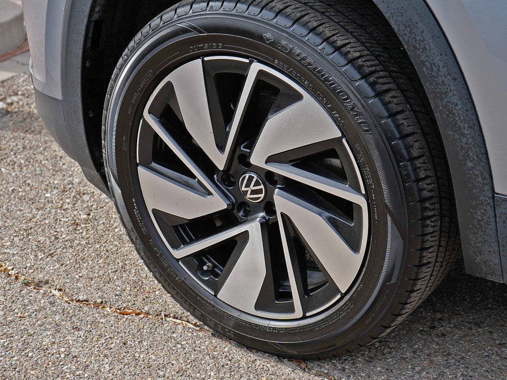 Used 2024 Volkswagen Atlas SE FWD image 8
