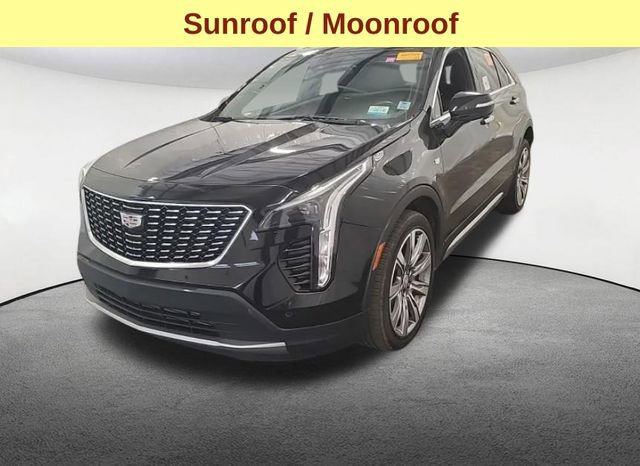 Used 2022 Cadillac XT4 Premium Luxury w/ Safety Alert Package image 4
