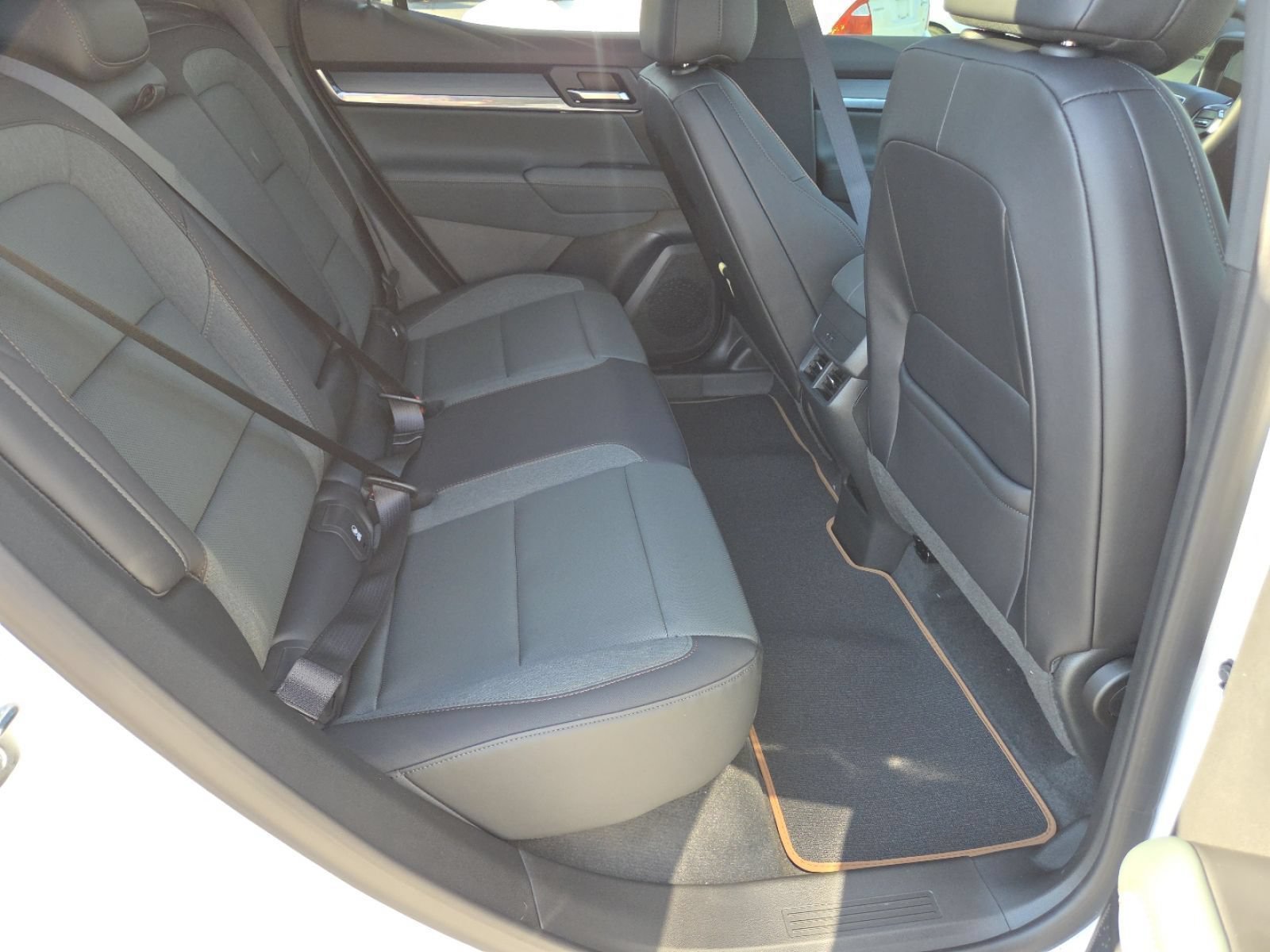 New 2026 GMC Terrain AT4 w/ Technology Package II AWD/4WD image 25