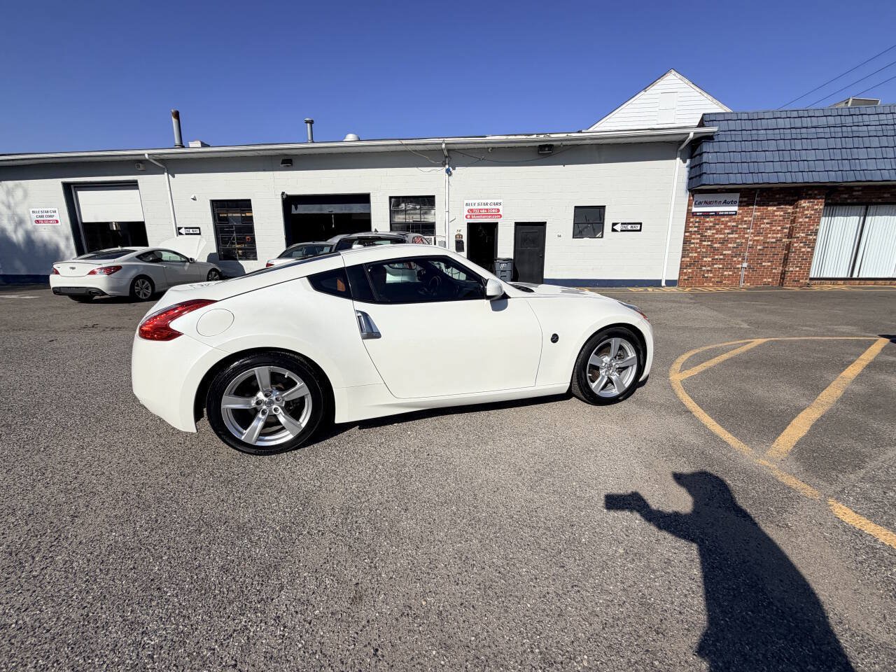Used 2012 Nissan 370Z Touring RWD image 43