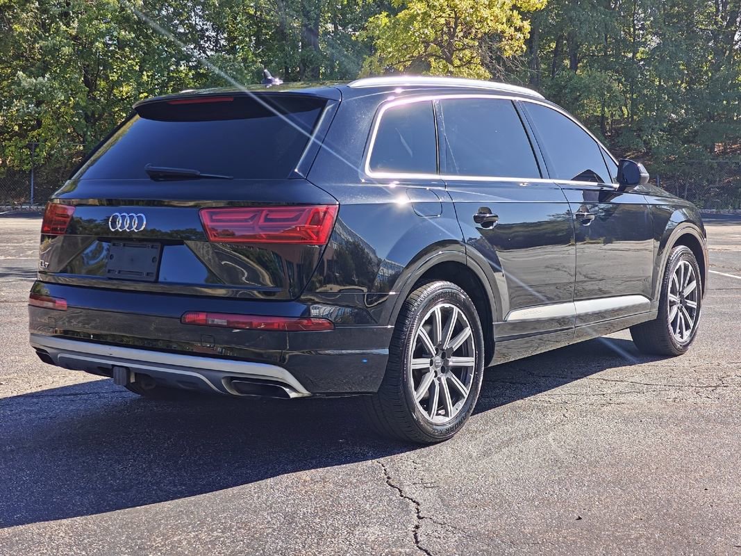 Used 2019 Audi Q7 3.0T Premium Plus w/ Premium Plus Package image 3