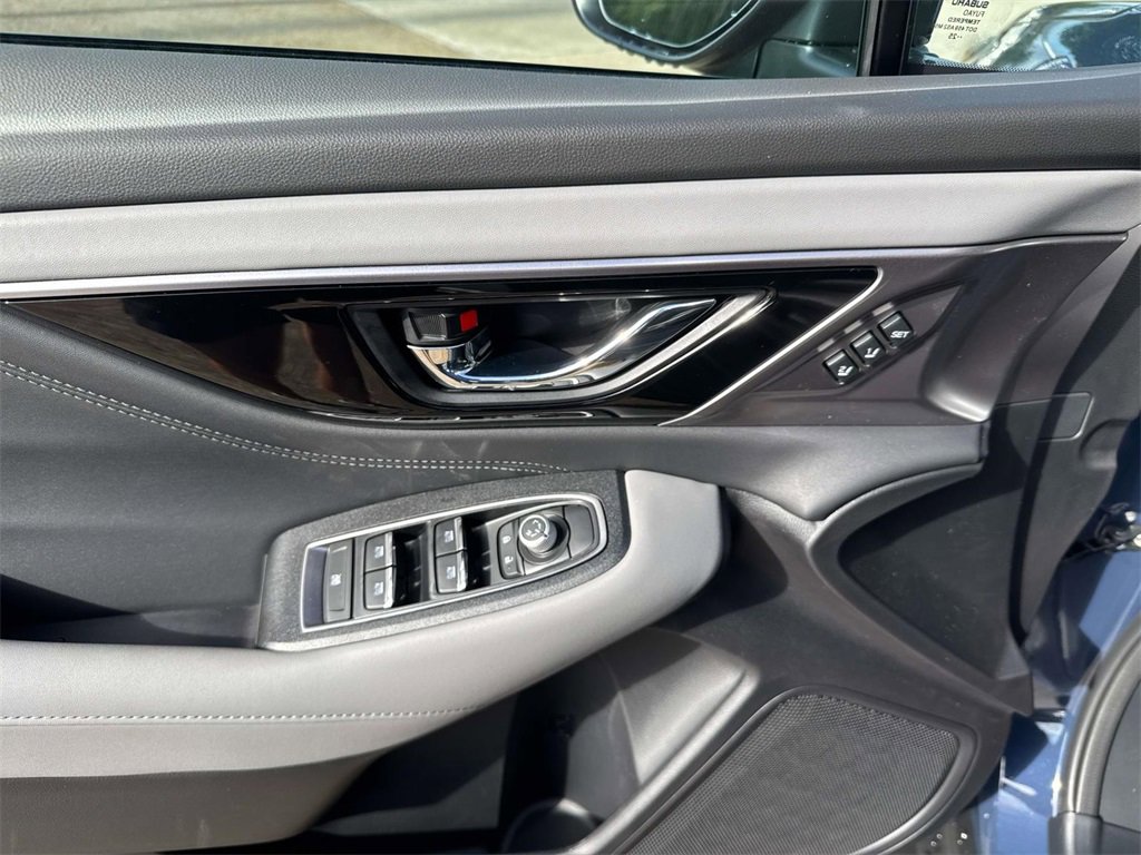 New 2025 Subaru Outback Limited image 12