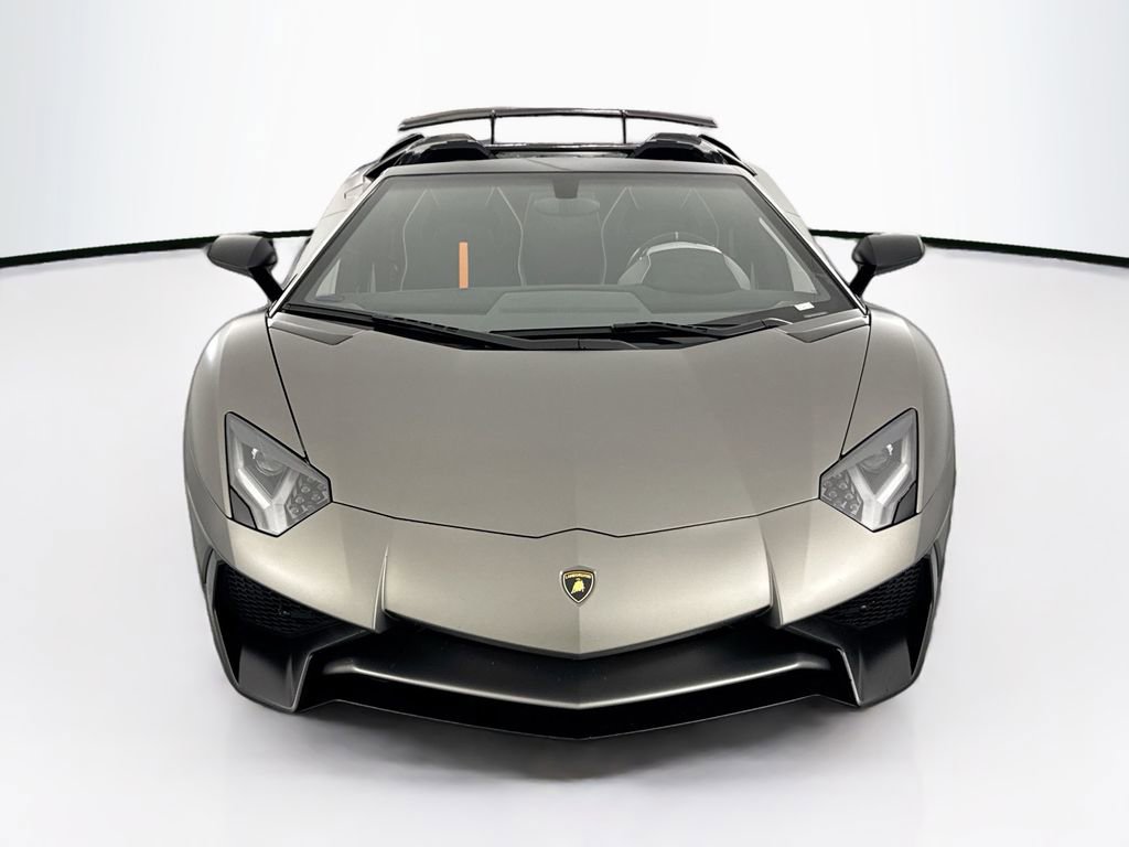 Used 2017 Lamborghini Aventador LP 750-4 Superveloce AWD/4WD image 2