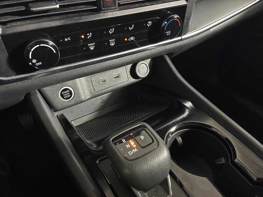 Used 2023 Nissan Rogue S AWD/4WD image 15