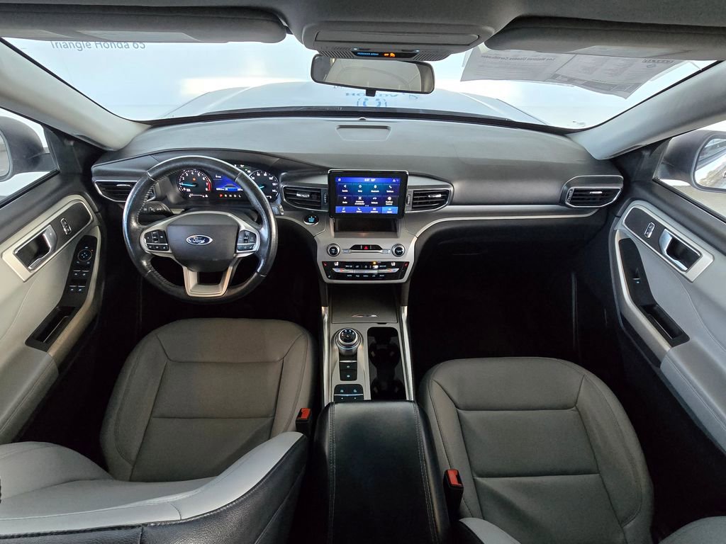 Used 2021 Ford Explorer XLT image 8