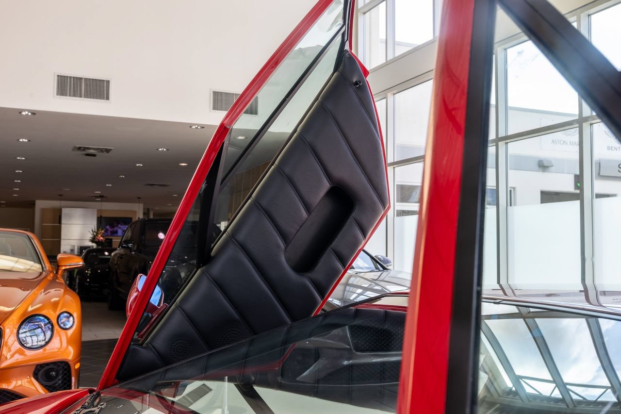 Used 1989 Lamborghini Countach Coupe RWD image 30
