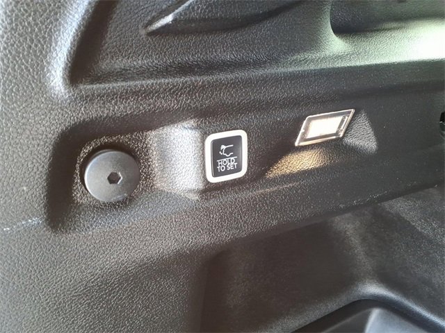 Used 2022 Jeep Grand Cherokee L Laredo image 17