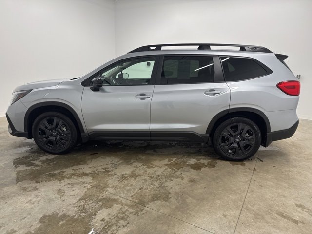 Used 2025 Subaru Ascent Bronze Edition w/ Onyx Package image 8