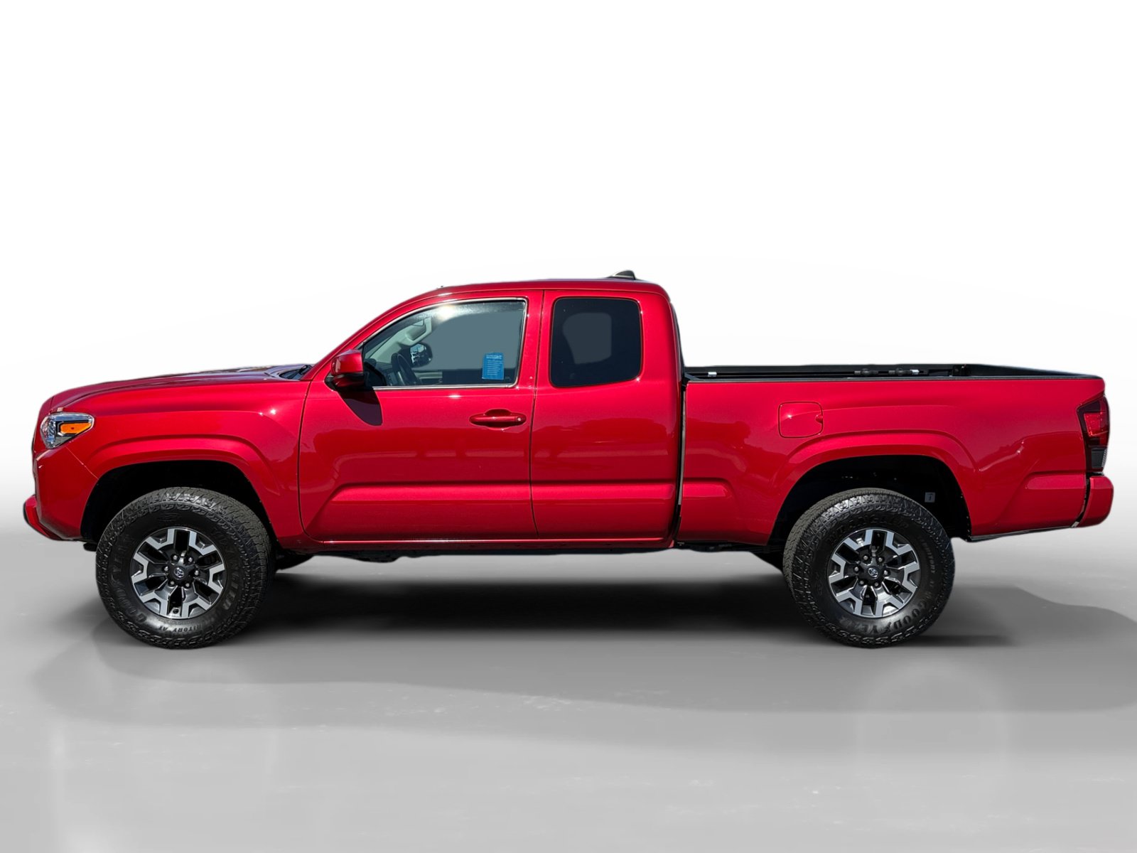 Used 2023 Toyota Tacoma SR AWD/4WD image 2