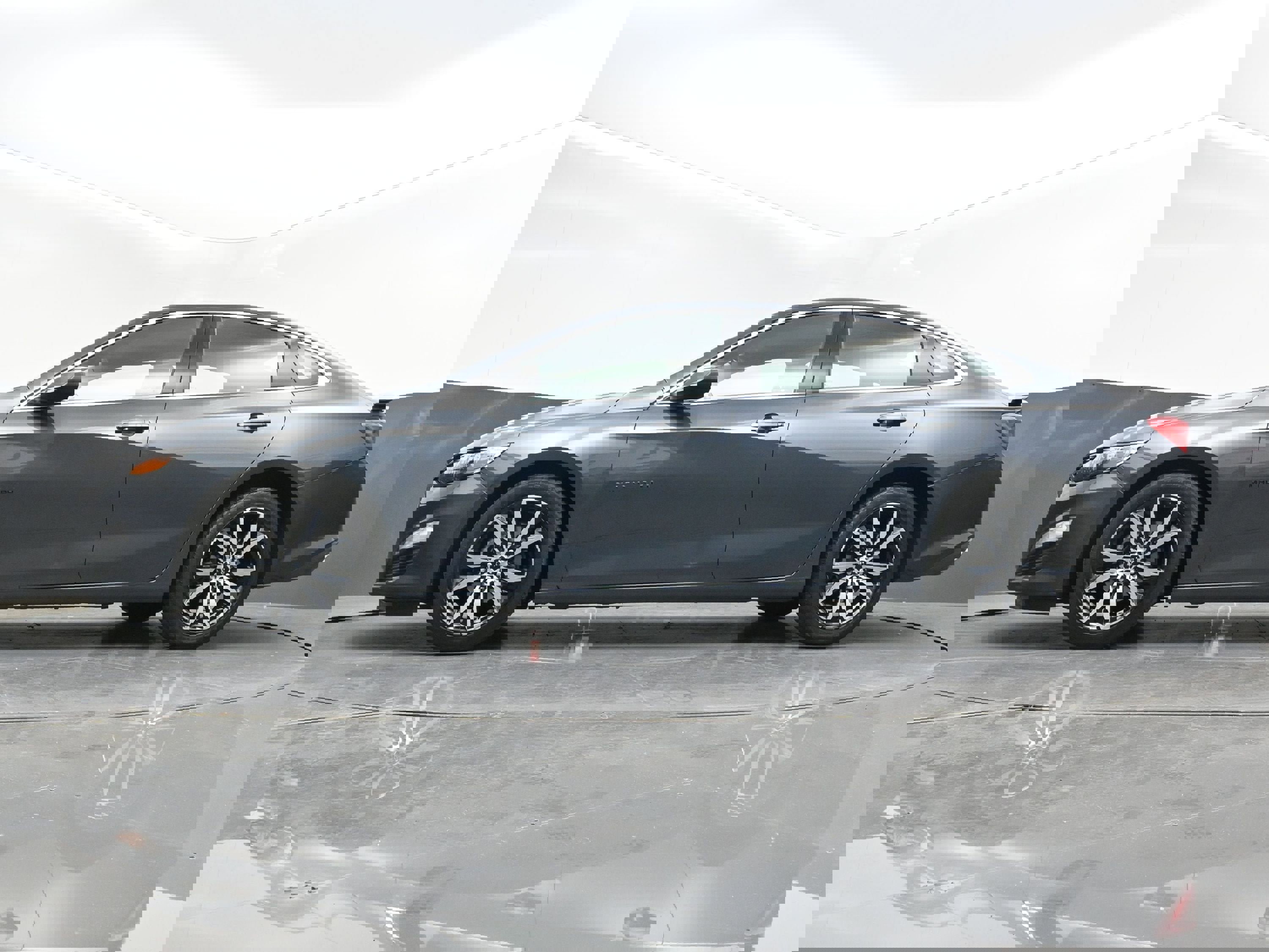 Used 2020 Chevrolet Malibu RS image 36