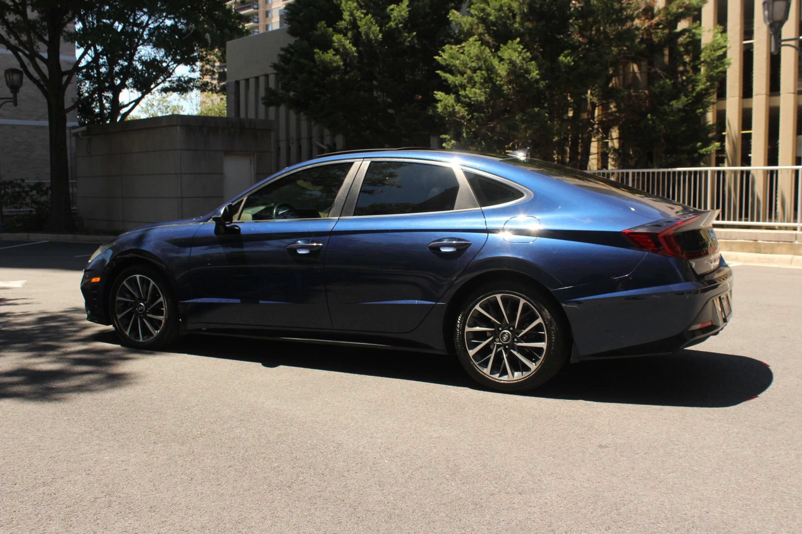 Used 2020 Hyundai Sonata Limited FWD image 9