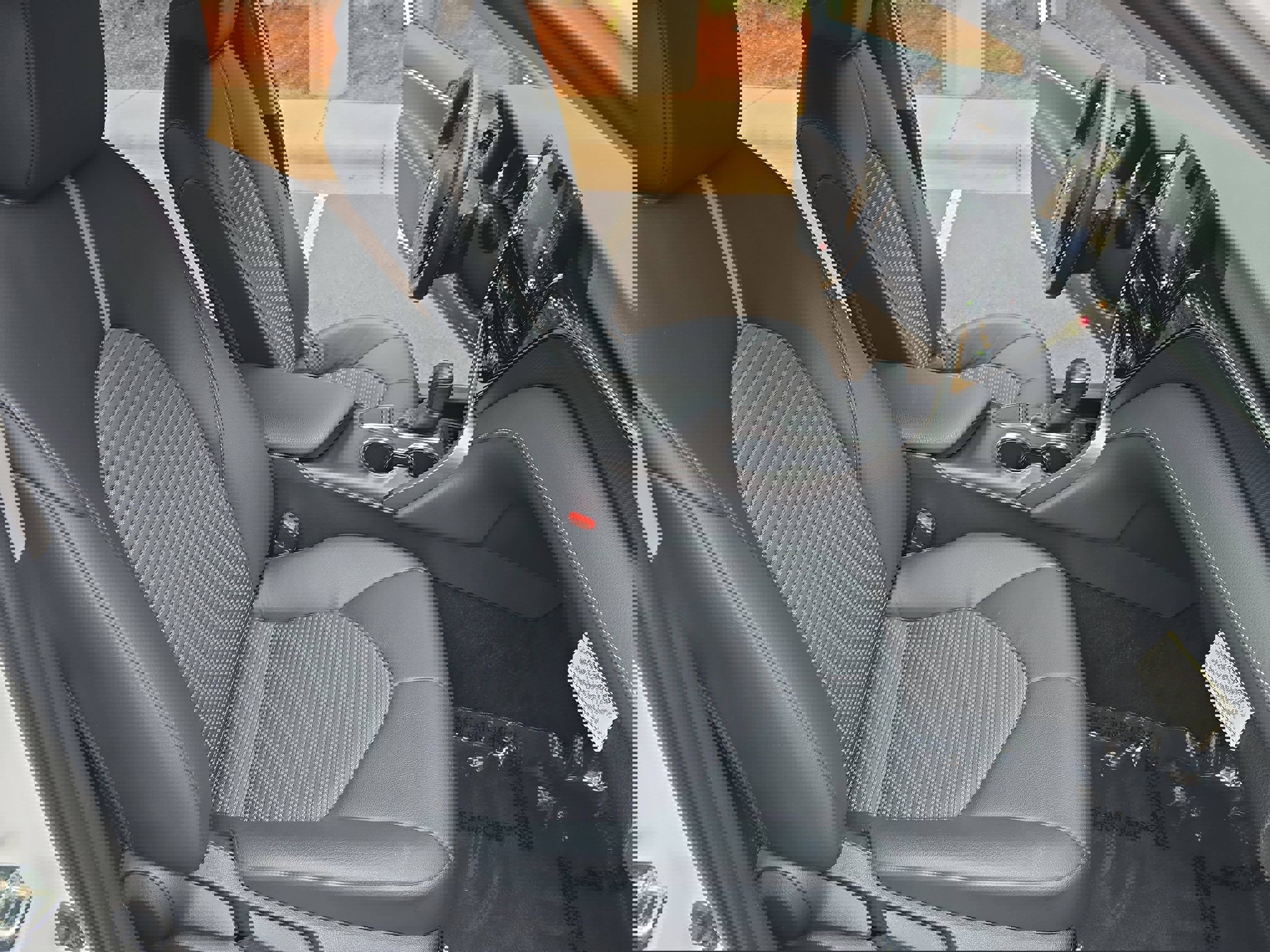 Certified 2022 Toyota Camry SE w/ Convenience Package image 10