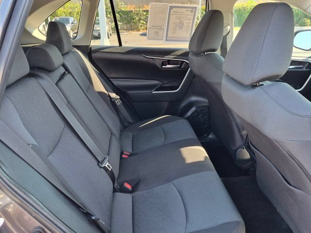 Used 2025 Toyota RAV4 XLE FWD image 7