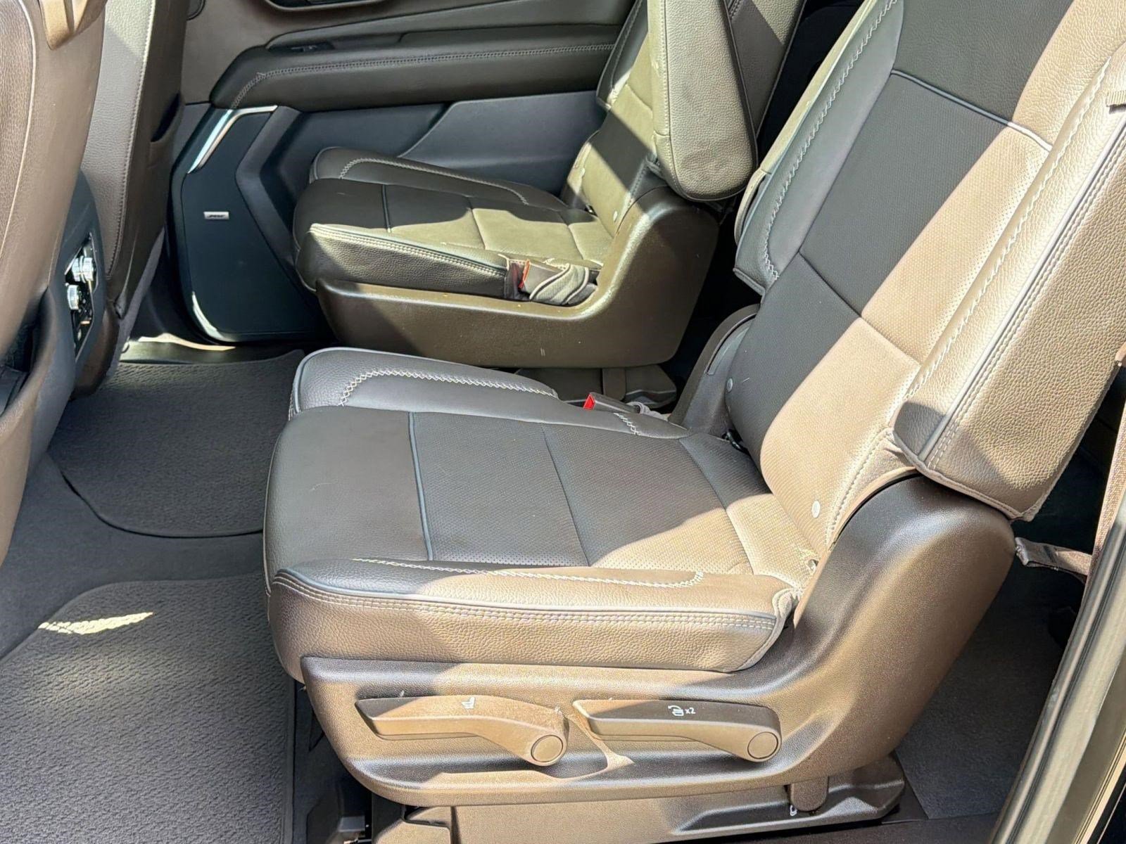 Used 2023 GMC Yukon XL Denali image 14