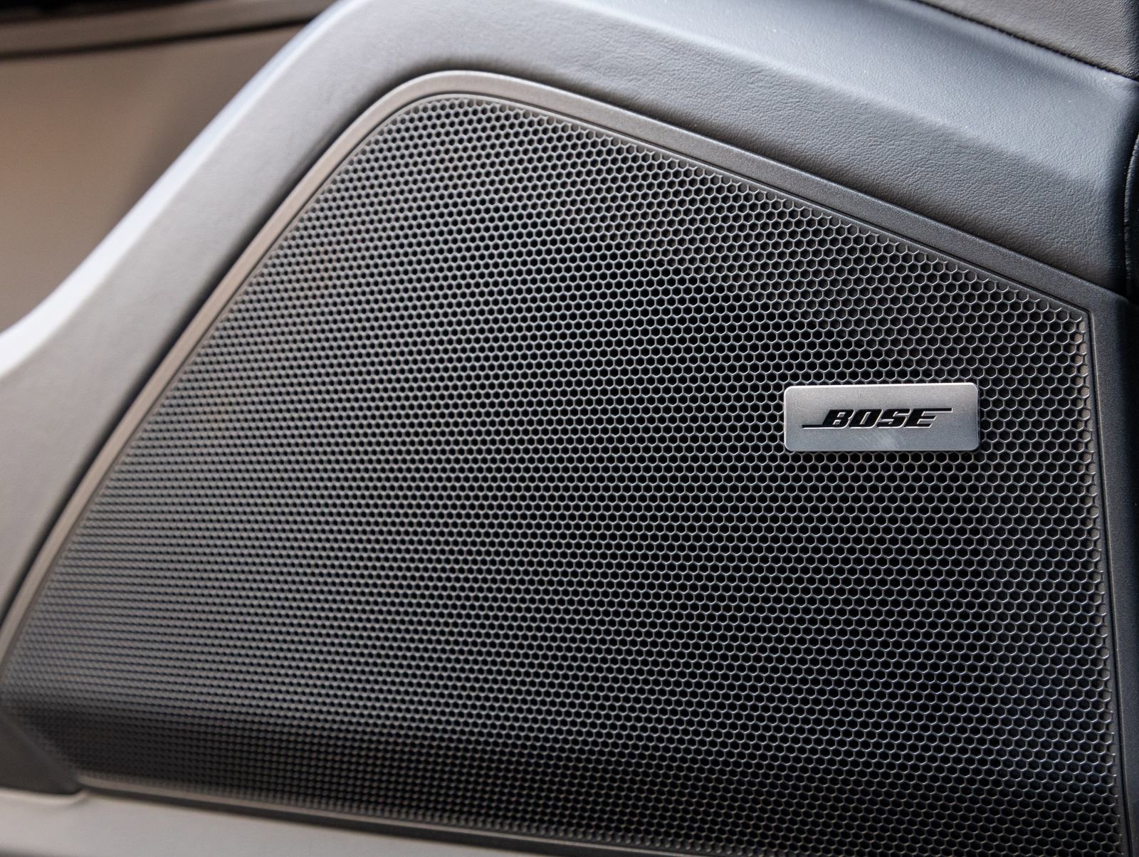 New 2026 Porsche Cayenne S image 21