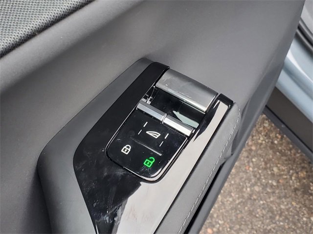 New 2025 Polestar Polestar 3 LONG RANGE DUAL MOTOR image 10