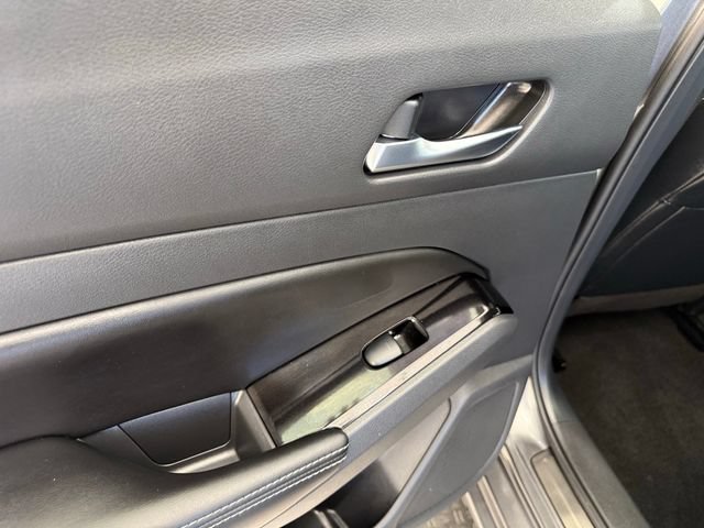 Used 2023 Nissan Altima 2.5 SL FWD image 19