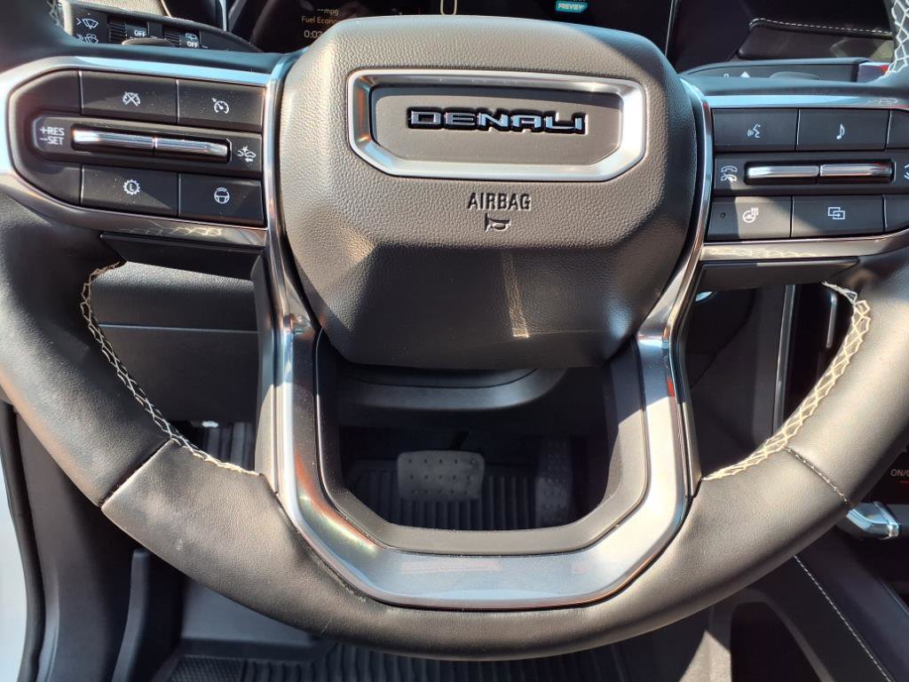 Used 2024 GMC Acadia Denali w/ Super Cruise Package image 15