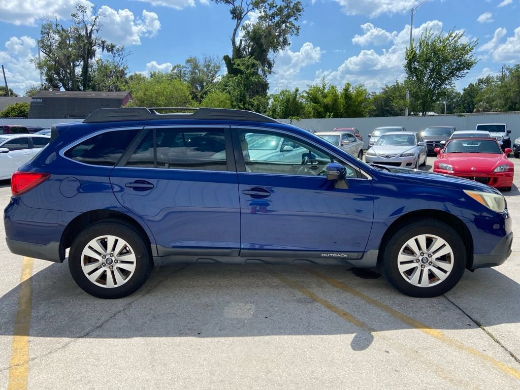 Used 2015 Subaru Outback 2.5i Premium AWD/4WD image 6