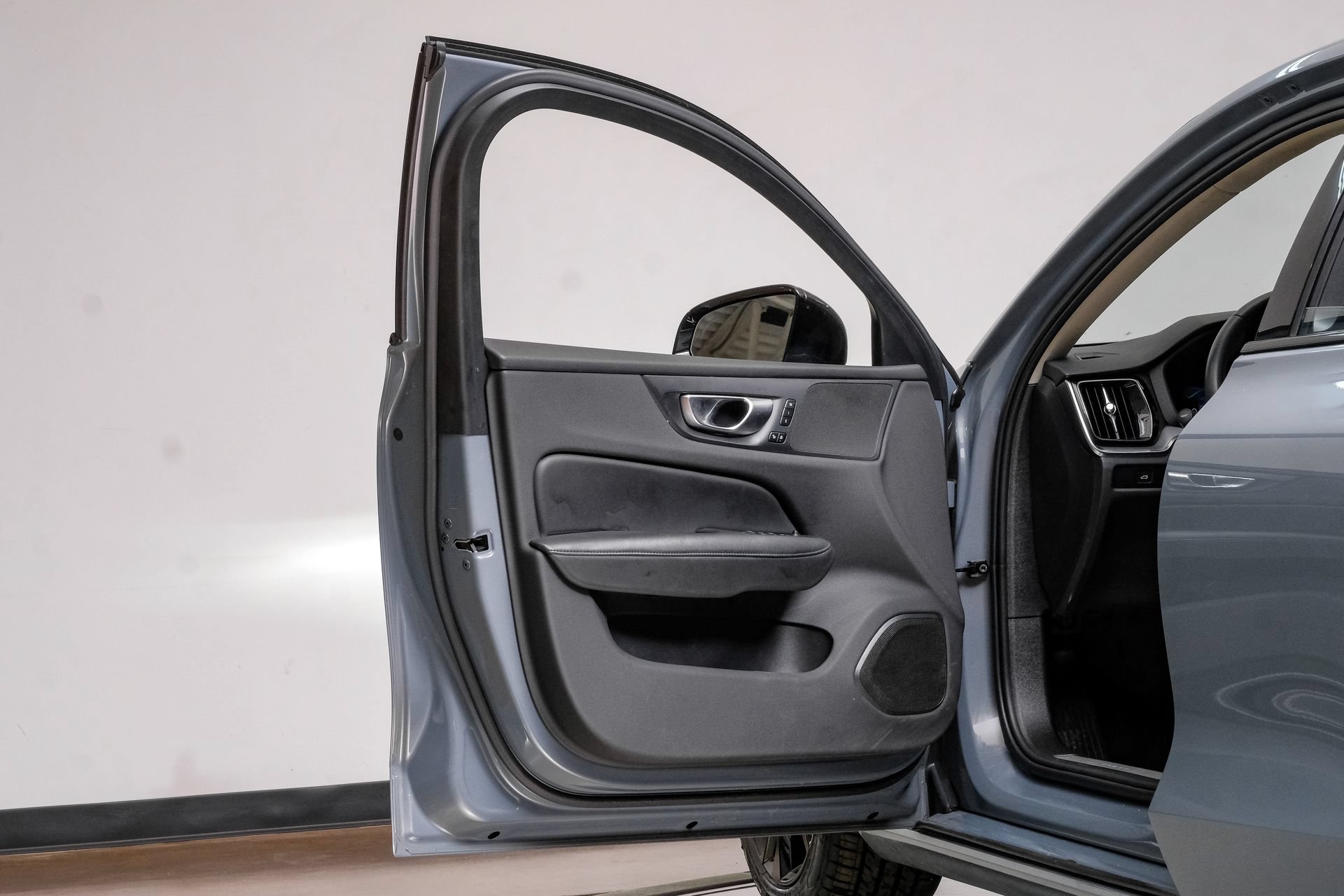 Used 2024 Volvo S60 B5 Core FWD image 43