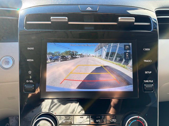 Certified 2023 Hyundai Tucson SEL AWD/4WD image 17