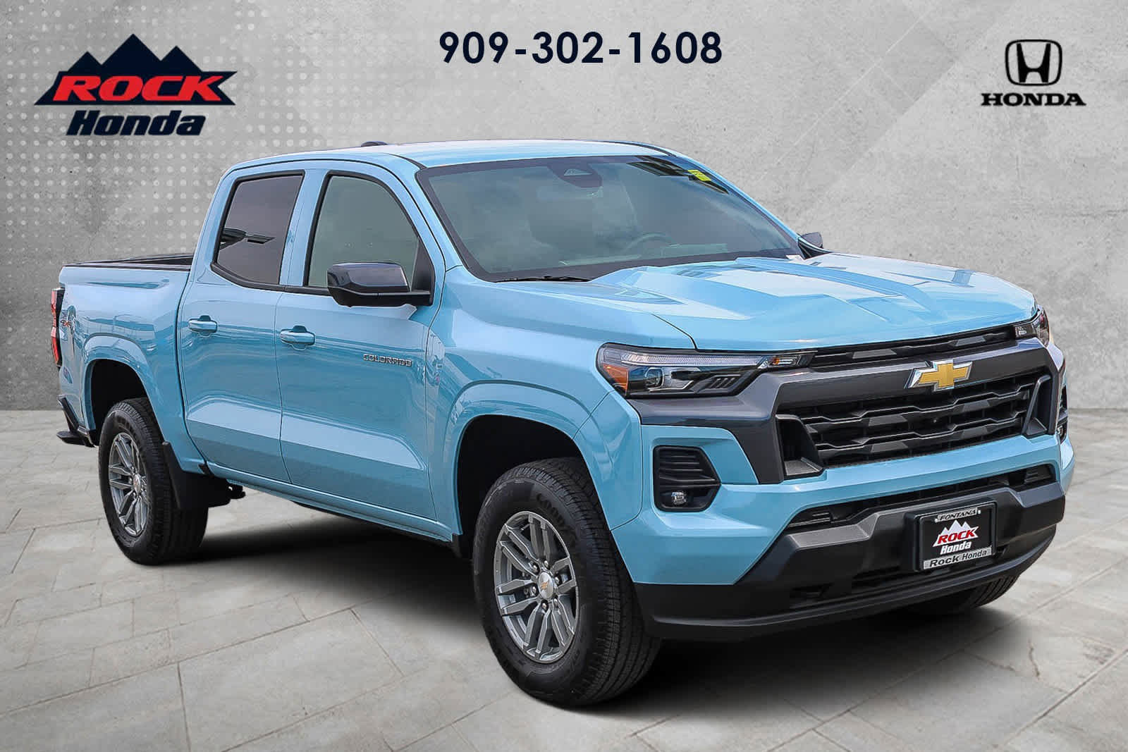 Used 2025 Chevrolet Colorado LT w/ LT Convenience Package image 3