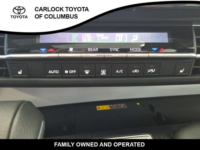 Used 2026 Toyota Sienna XLE FWD image 27