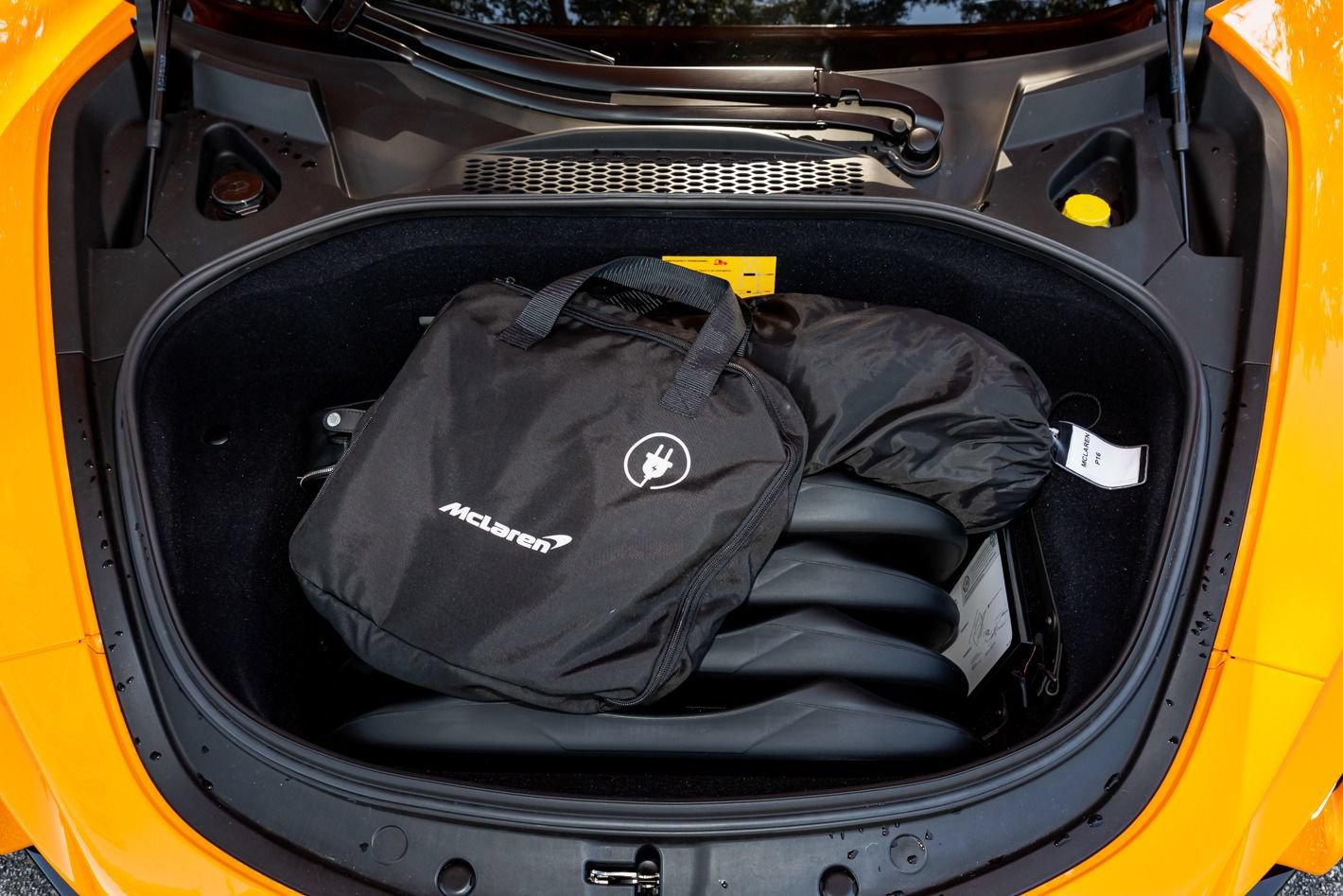Used 2024 McLaren Artura RWD image 73