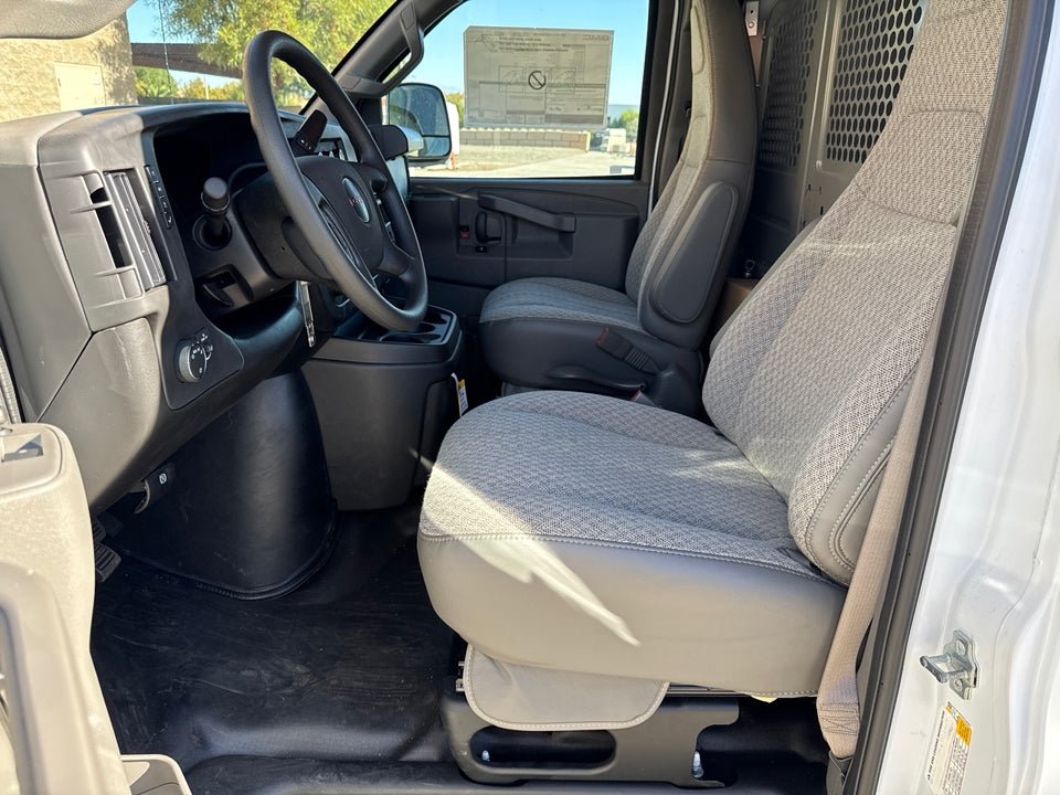 New 2025 GMC Savana 2500 w/ Driver Convenience Package RWD image 29