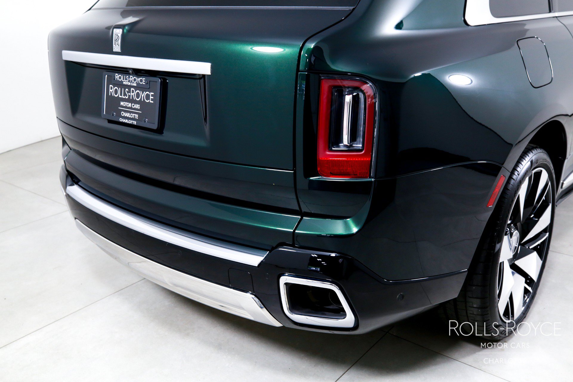 Used 2026 Rolls-Royce Cullinan AWD/4WD image 48