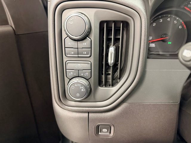 Certified 2024 Chevrolet Silverado 1500 Custom Trail Boss w/ LPO, Dark Essentials Package image 18