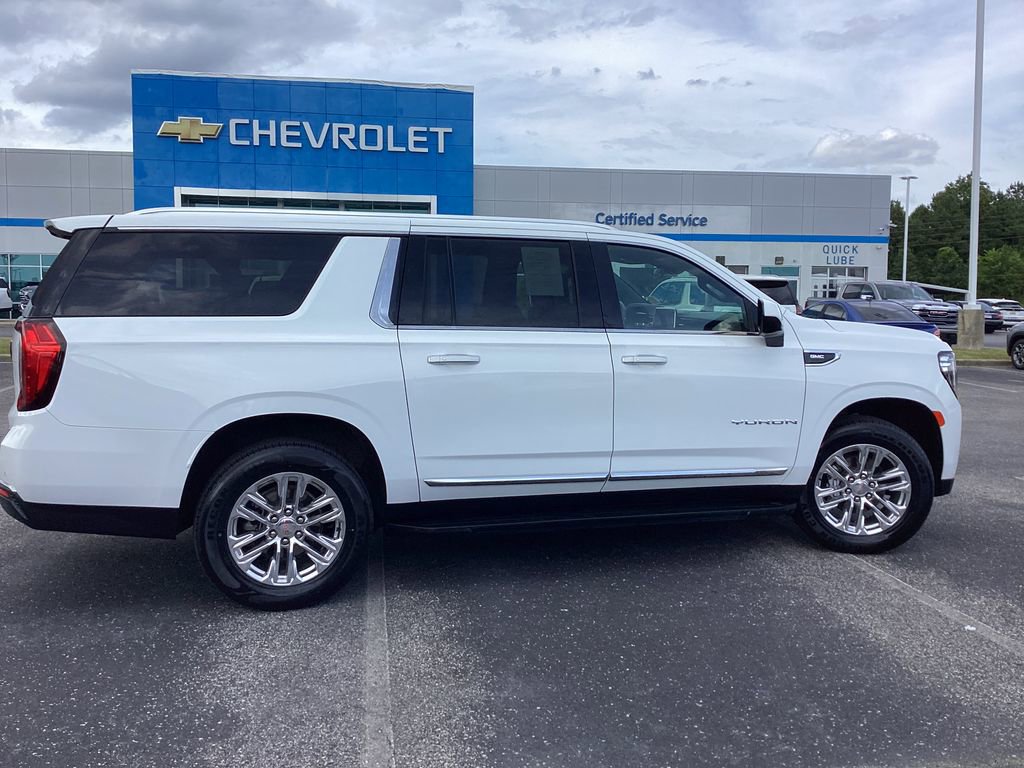 Used 2024 GMC Yukon XL SLT AWD/4WD image 19