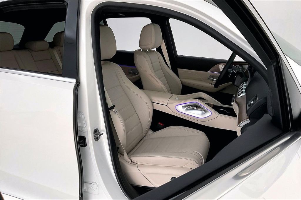 Used 2025 Mercedes-Benz GLE 580 4MATIC image 11