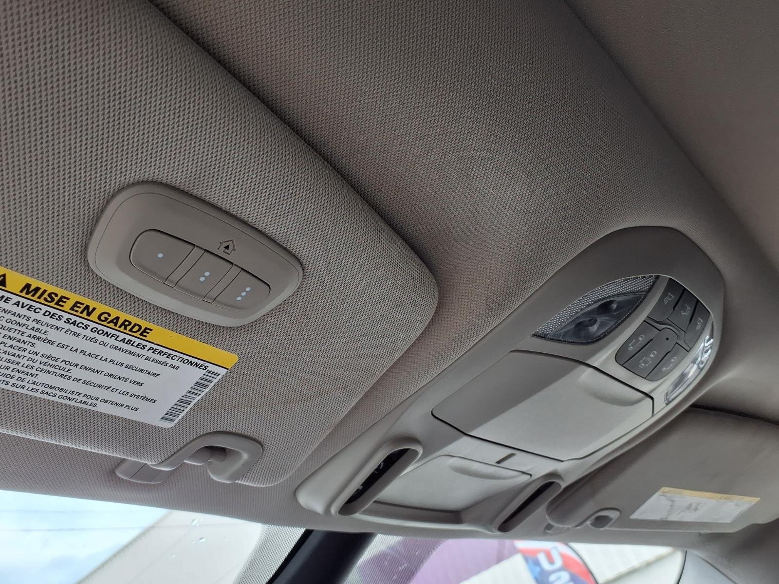 Certified 2023 Chrysler Pacifica Limited FWD image 19